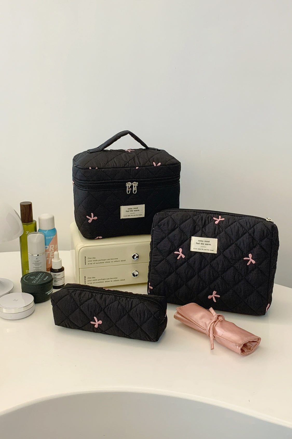 3 Piece Bow Quilted Storage Bag Set