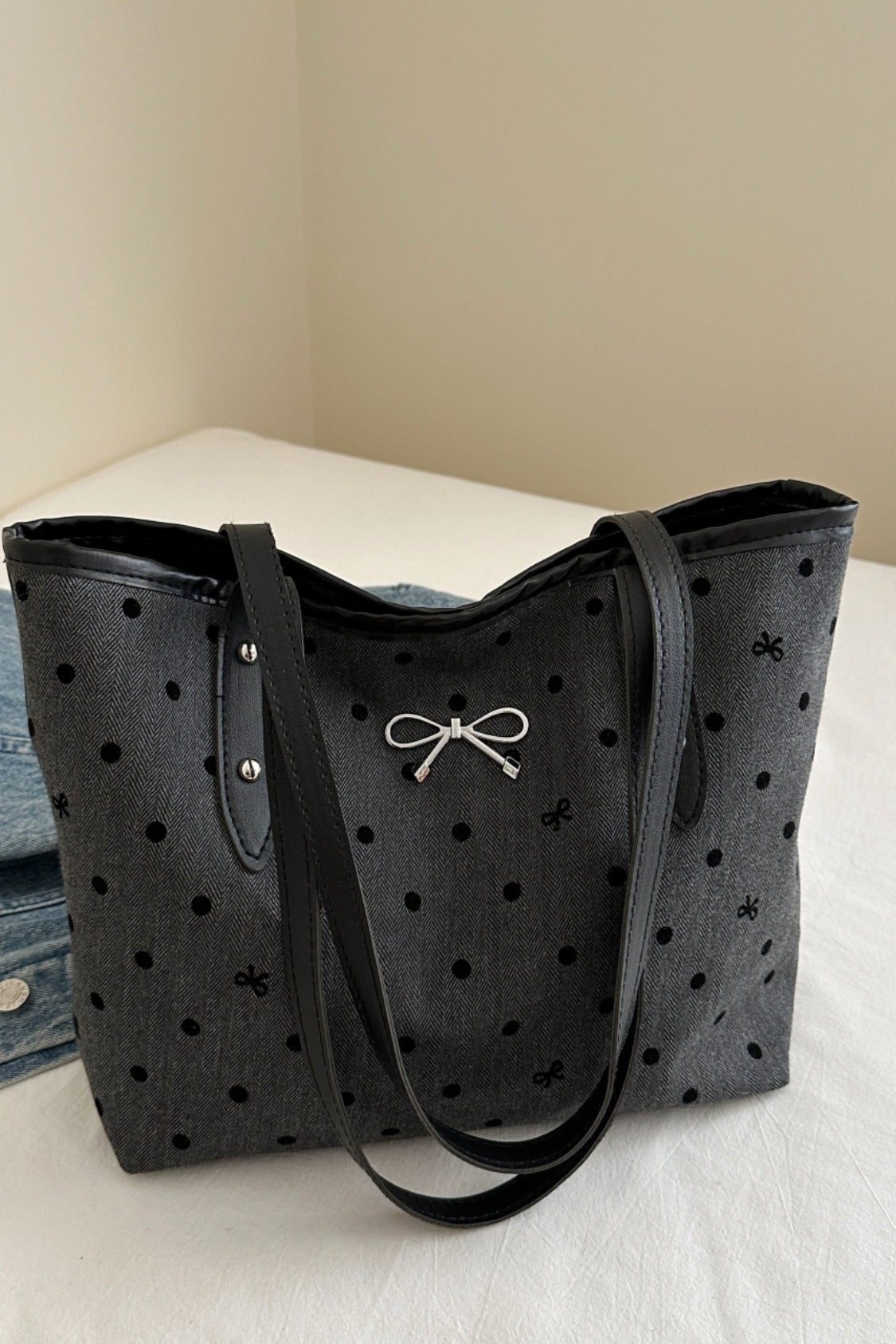 Bow Trim Tote Bag