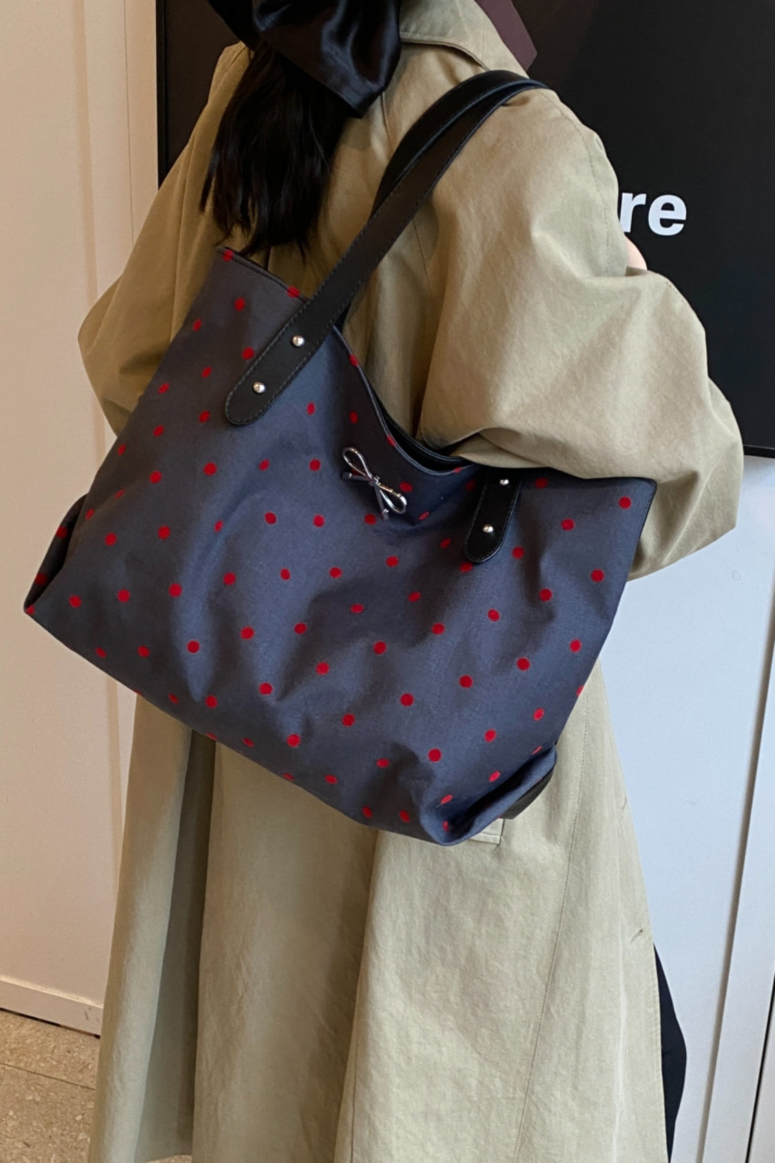 Bow Polka Dot Tote Bag