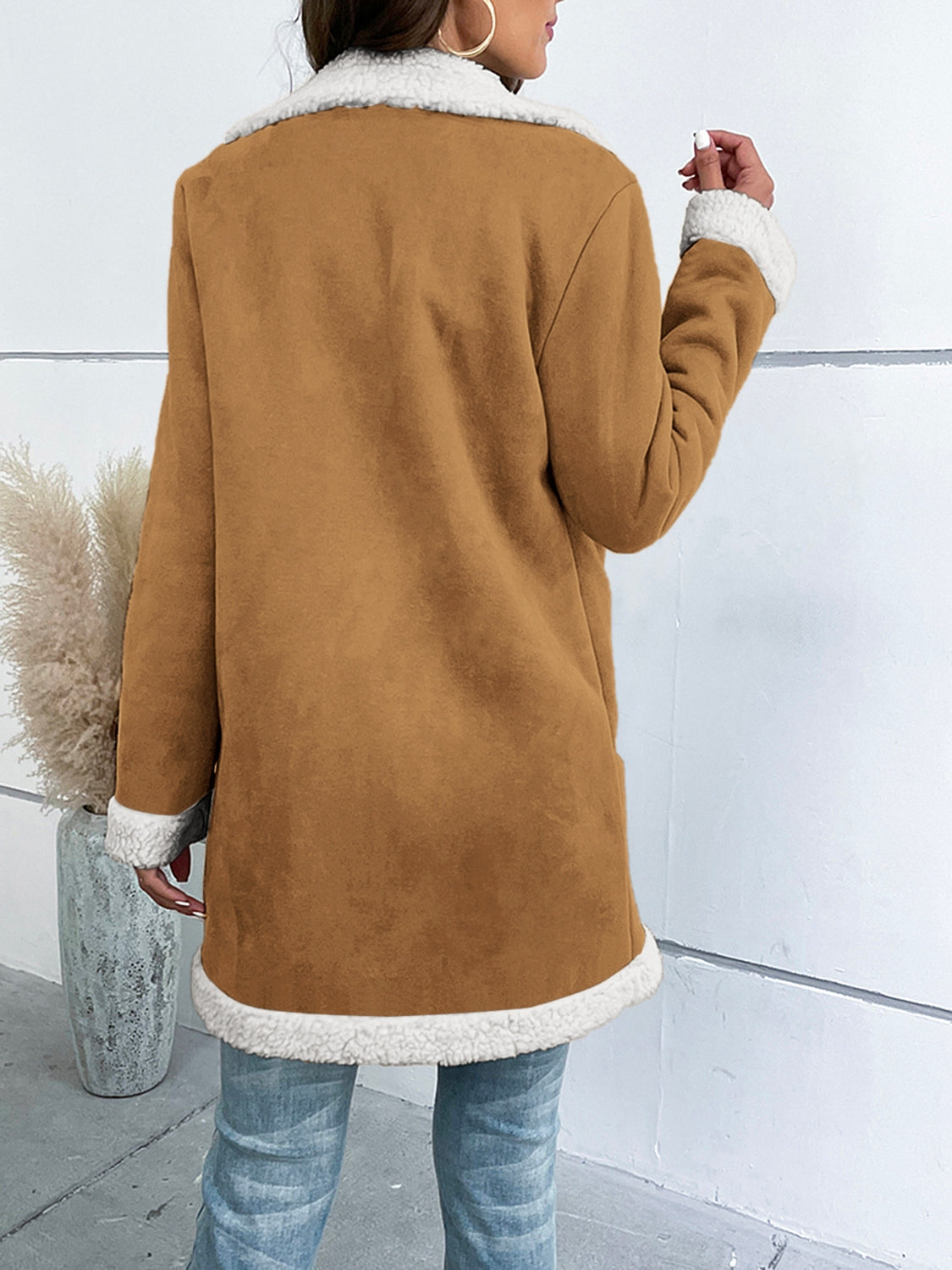 Sherpa Lapel Collar Buttoned Coat