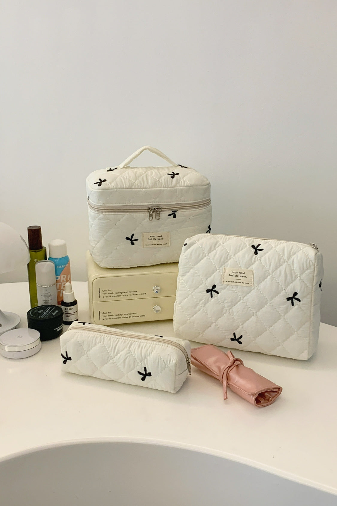 3 Piece Bow Quilted Storage Bag Set