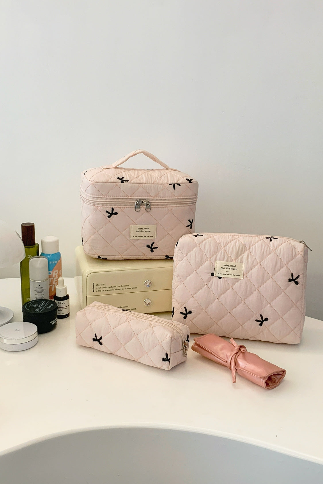 3 Piece Bow Quilted Storage Bag Set